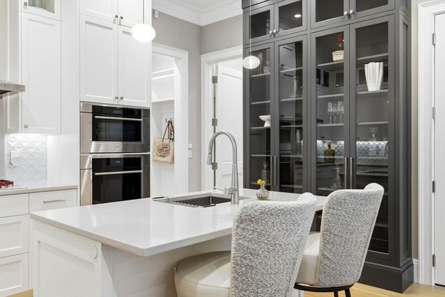 131 Saint Botolph St 1, Boston, MA 02115