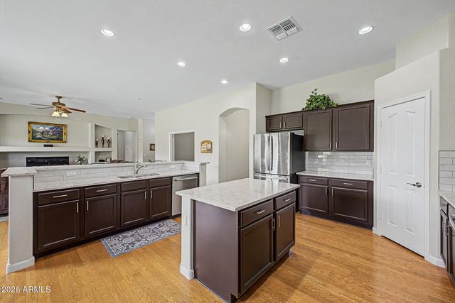 4061 E DEL RIO Street, Gilbert, AZ 85295