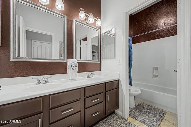 4061 E DEL RIO Street, Gilbert, AZ 85295