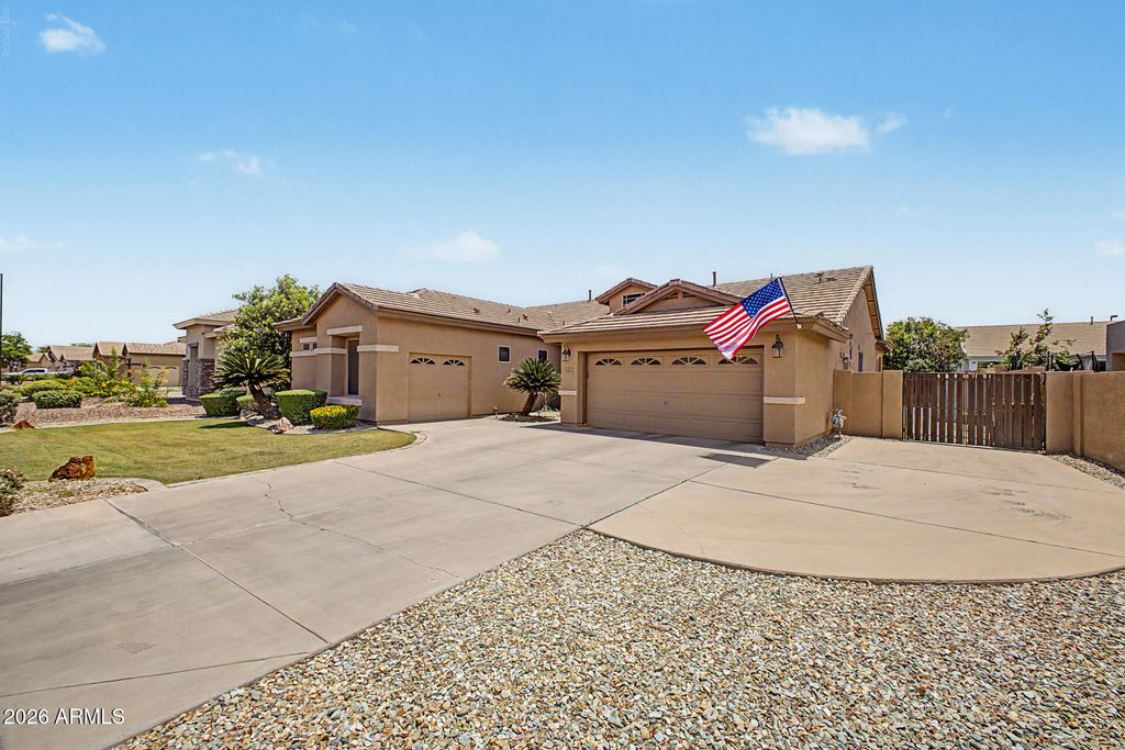 4061 E DEL RIO Street, Gilbert, AZ 85295
