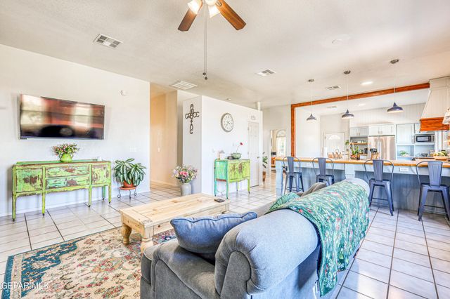 10 Calle de Tonantzin, La Mesa, NM 88044