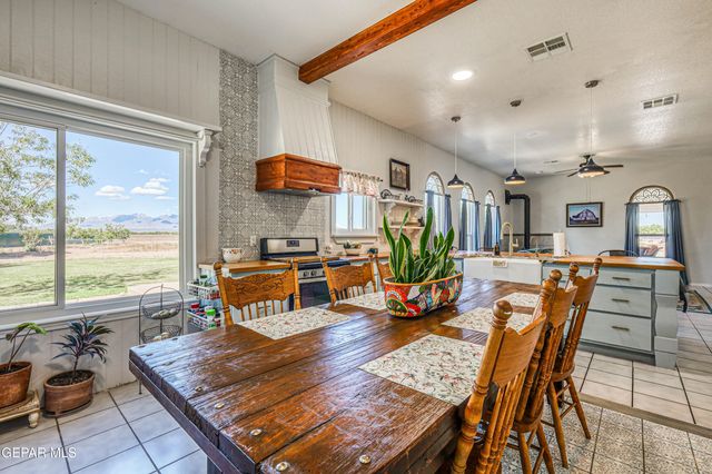 10 Calle de Tonantzin, La Mesa, NM 88044