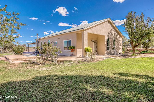 10 Calle de Tonantzin, La Mesa, NM 88044