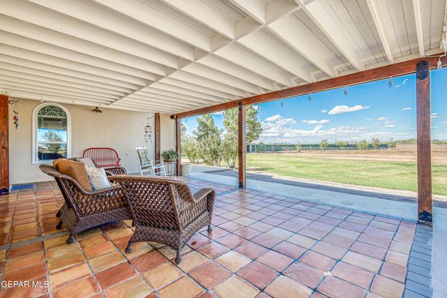 10 Calle de Tonantzin, La Mesa, NM 88044