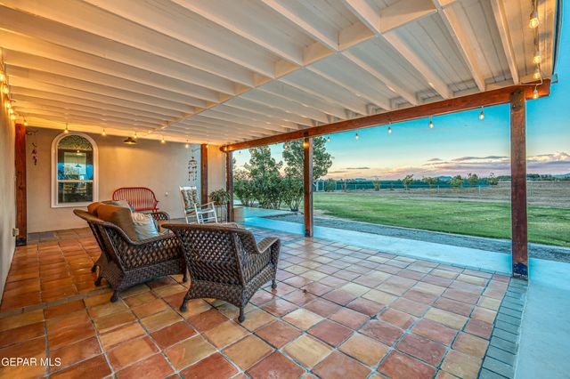 10 Calle de Tonantzin, La Mesa, NM 88044