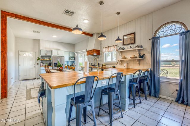 10 Calle de Tonantzin, La Mesa, NM 88044