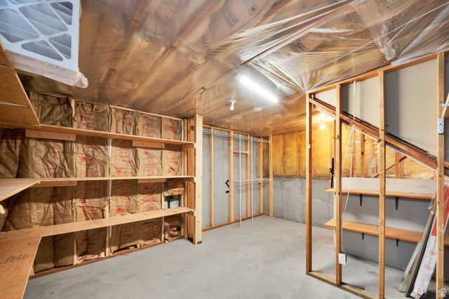 8314 S ETUDE DR, West Jordan, UT 84088