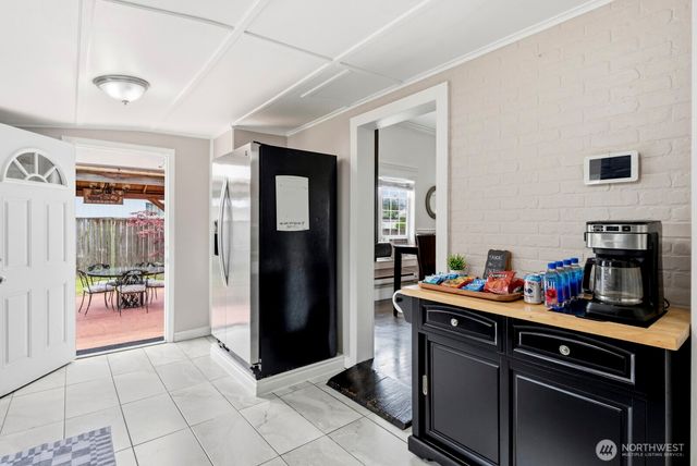 6504 S G Street, Tacoma, WA 98408