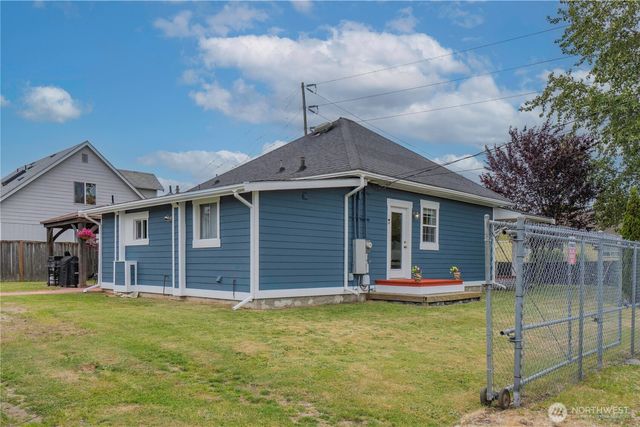 6504 S G Street, Tacoma, WA 98408