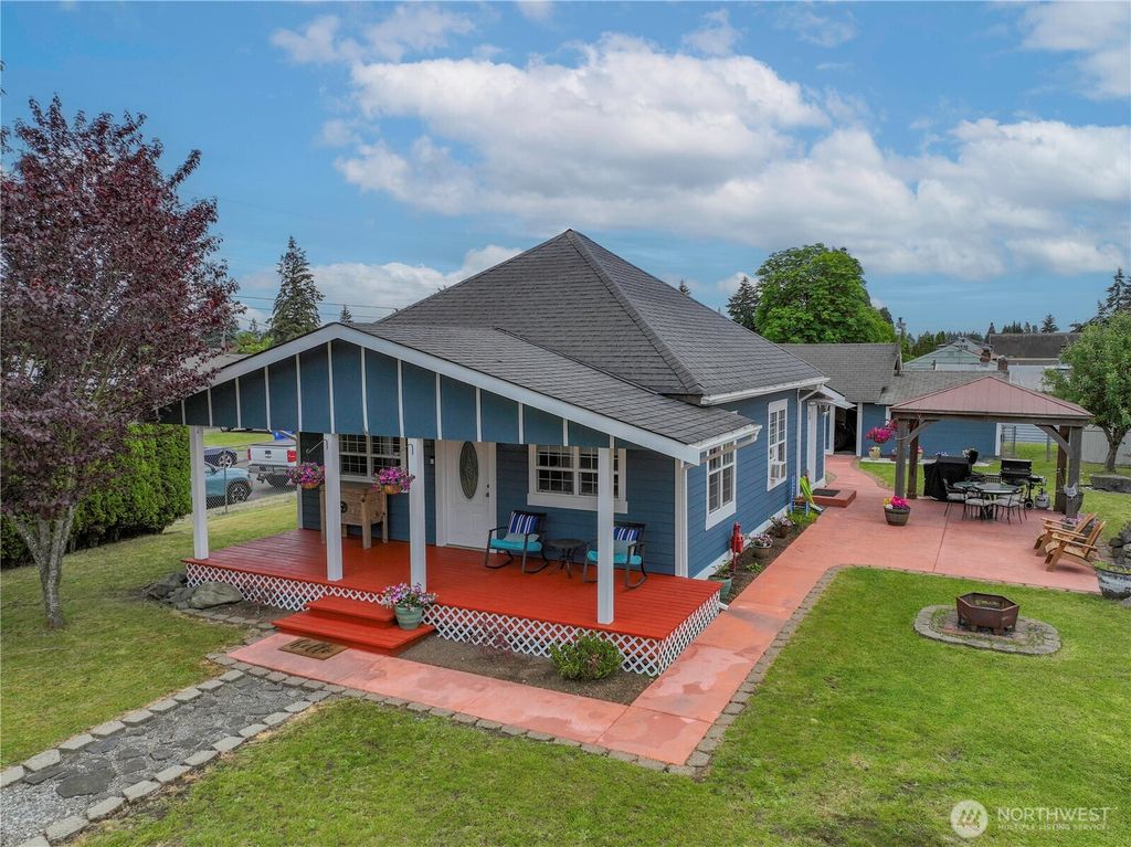 6504 S G Street, Tacoma, WA 98408