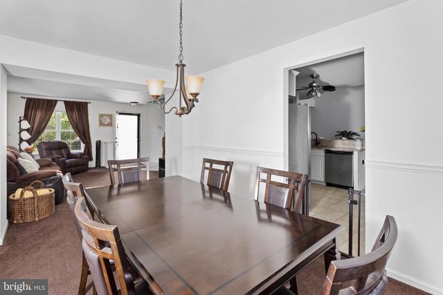 23 DURHAM DR, Columbus, NJ 08022