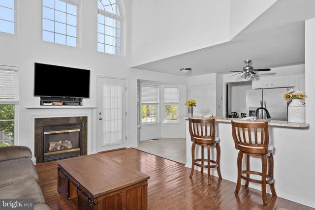 23 DURHAM DR, Columbus, NJ 08022