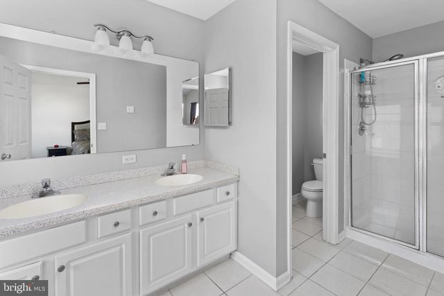 23 DURHAM DR, Columbus, NJ 08022