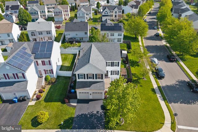 23 DURHAM DR, Columbus, NJ 08022