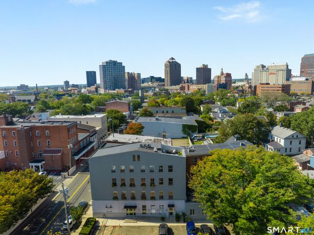 817 Grand Avenue 202, New Haven, CT 06511