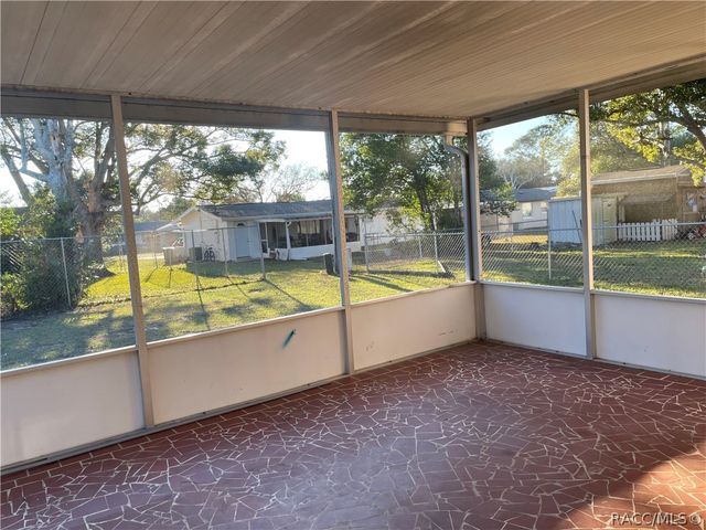 8 Rose Avenue, Beverly Hills, FL 34465
