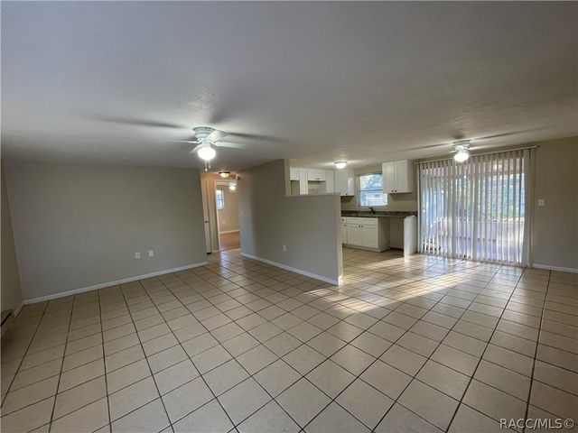 8 Rose Avenue, Beverly Hills, FL 34465