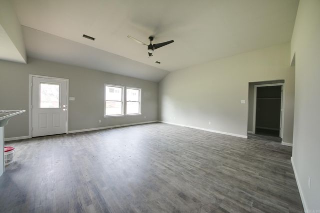 107 LLOYD HENDERSON Road, Beebe, AR 72012