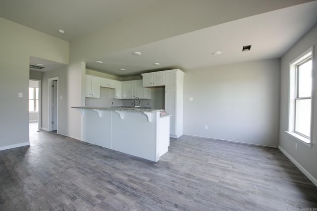 107 LLOYD HENDERSON Road, Beebe, AR 72012