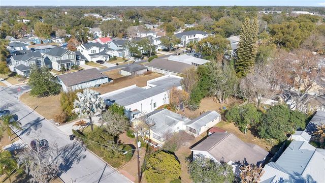 2413 CENTER AVENUE, Orlando, FL 32806