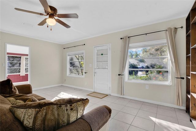 2413 CENTER AVENUE, Orlando, FL 32806