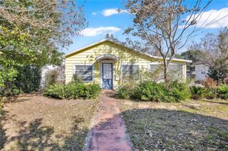 2413 CENTER AVENUE, Orlando, FL 32806