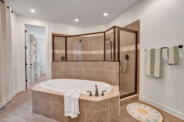 1965 ROCHELLE LN, Cordova, TN 38016