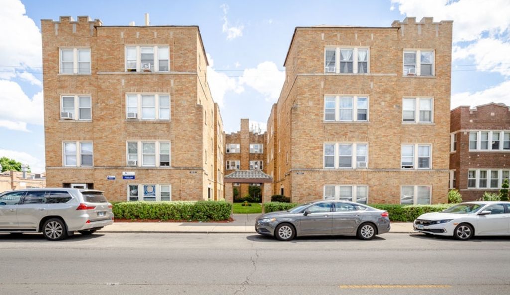 5423 W Montrose Avenue NB, Chicago, IL 60641
