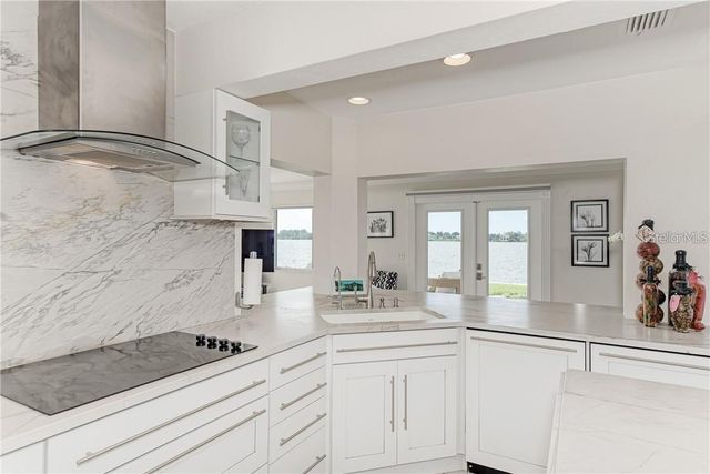 7692 COVE TERRACE, Sarasota, FL 34231