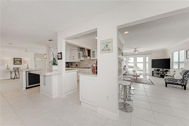 7692 COVE TERRACE, Sarasota, FL 34231