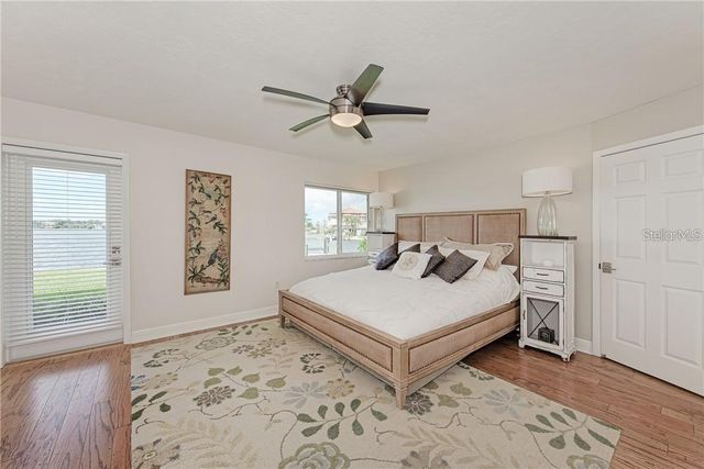 7692 COVE TERRACE, Sarasota, FL 34231