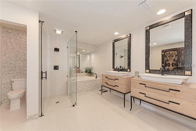 7692 COVE TERRACE, Sarasota, FL 34231