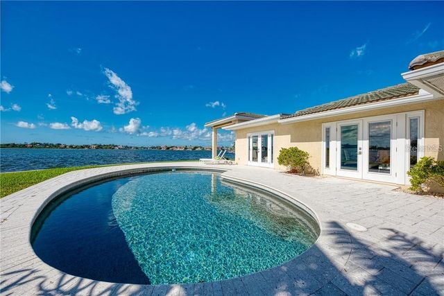 7692 COVE TERRACE, Sarasota, FL 34231