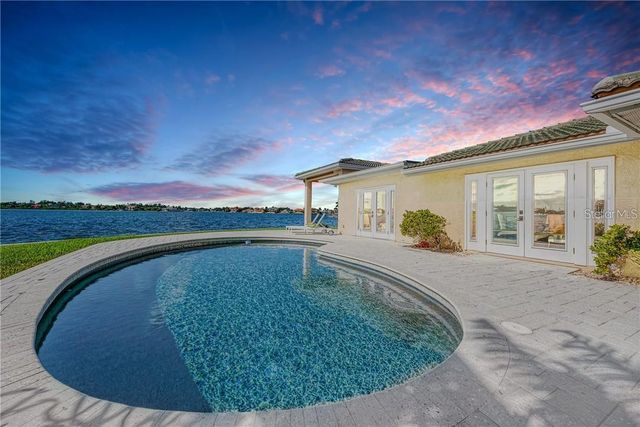 7692 COVE TERRACE, Sarasota, FL 34231