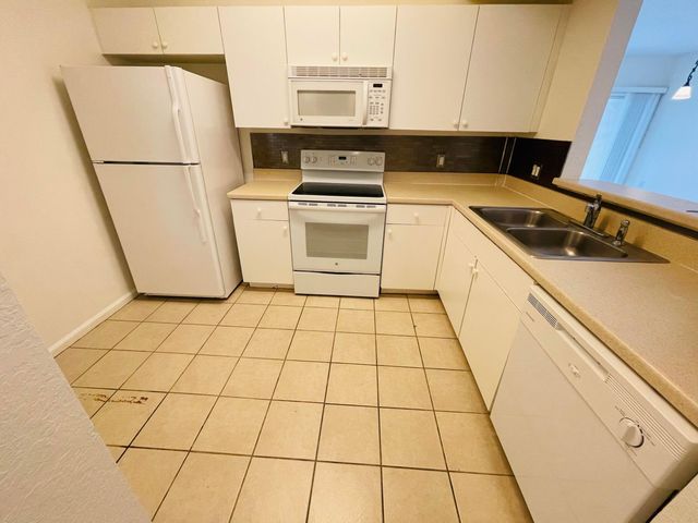 1055 Golden Lakes Boulevard 212, West Palm Beach, FL 33411