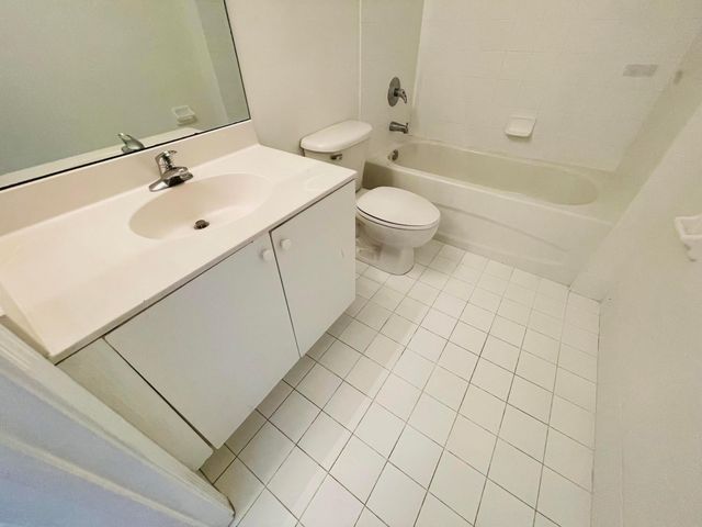 1055 Golden Lakes Boulevard 212, West Palm Beach, FL 33411