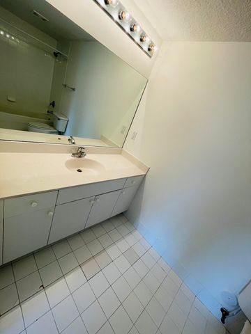 1055 Golden Lakes Boulevard 212, West Palm Beach, FL 33411