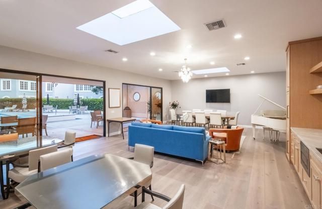 7469 Via De Fortuna, Carlsbad, CA 92009