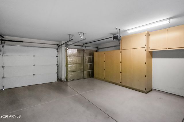 8352 W MOLLY Lane, Peoria, AZ 85383