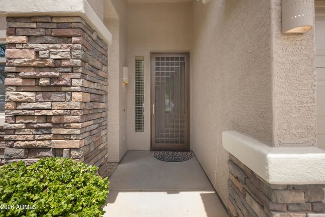 8352 W MOLLY Lane, Peoria, AZ 85383