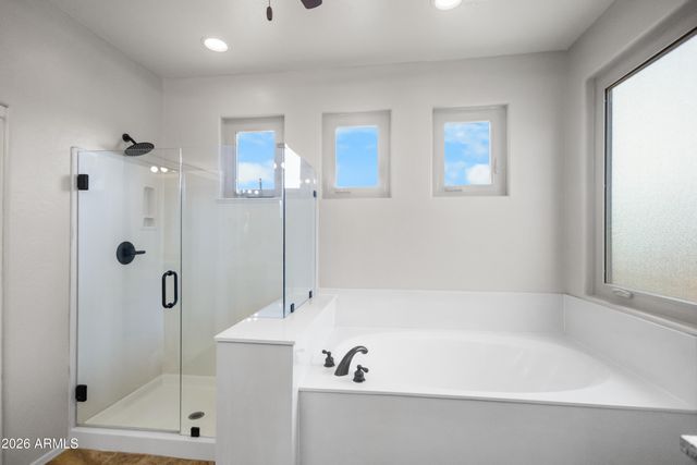8352 W MOLLY Lane, Peoria, AZ 85383