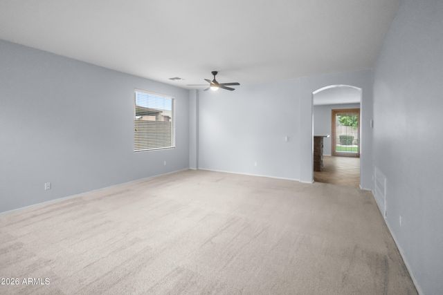 8352 W MOLLY Lane, Peoria, AZ 85383
