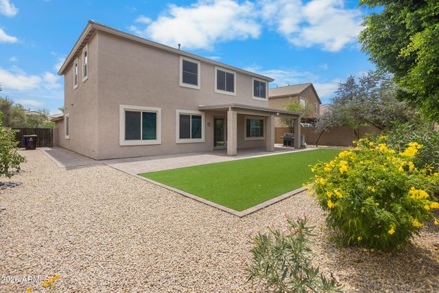 8352 W MOLLY Lane, Peoria, AZ 85383