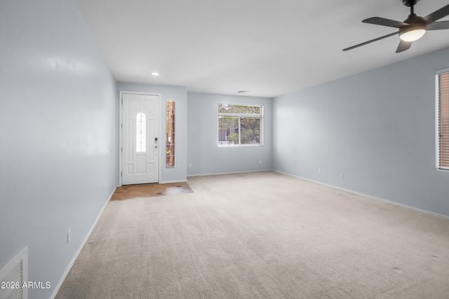 8352 W MOLLY Lane, Peoria, AZ 85383