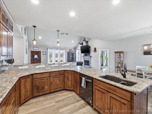 13800 Pease Lane, Skiatook, OK 74070