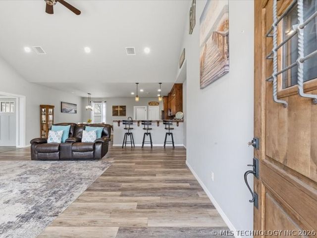 13800 Pease Lane, Skiatook, OK 74070