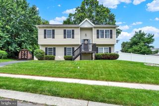 25 SUSQUEHANNOCK DR, York Haven, PA 17370