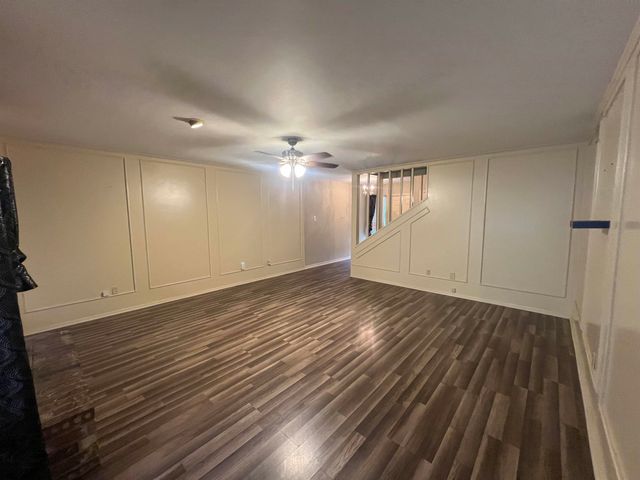 1009 Towne Lake Dr, Longview, TX 75601