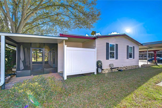 5438 ANTIGUA DRIVE, Zephyrhills, FL 33541