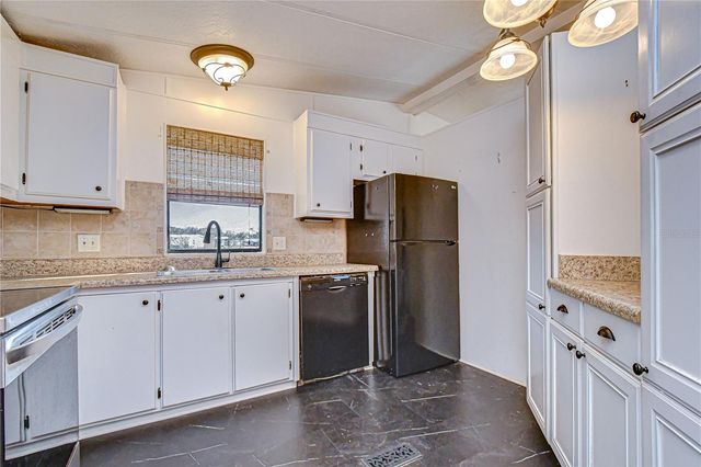 5438 ANTIGUA DRIVE, Zephyrhills, FL 33541